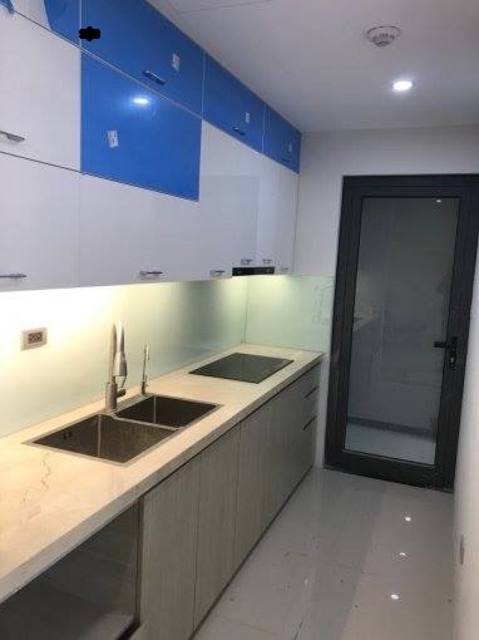 Tôi có căn hộ 78m2 cần bán ở tầng 11 tại Goldsilk Complex Vạn phúc. Giá 2 tỷ (Thương lượng)