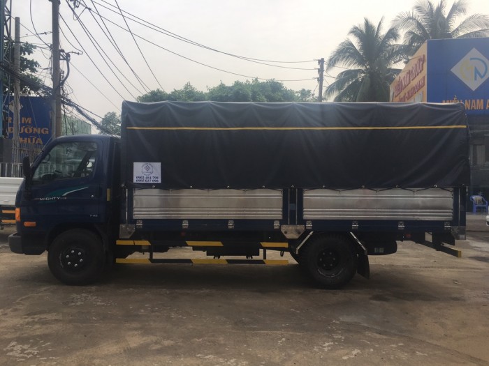 Hyundai 7 tấn thùng mui bạt dài 5m giá rẻ - trả góp