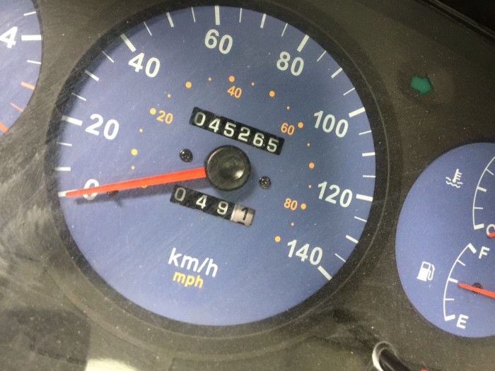 Bán kia k165 đời 2017 đăng kí 2018 thùng kín máy lạnh