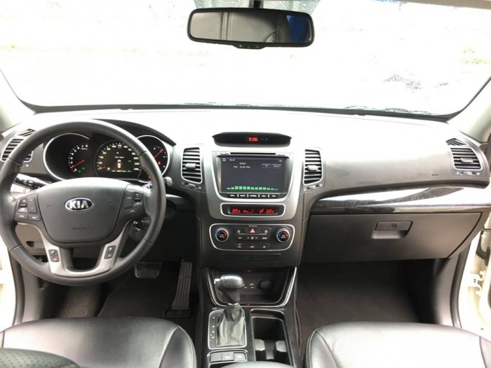 Bán gấp Kia Sorento 2017 bản GAT màu trắng