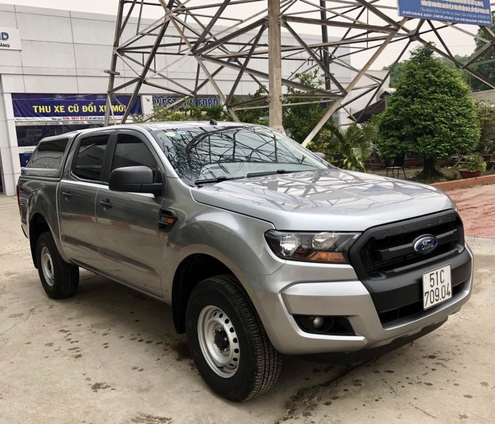 Bán Ford Ranger 4x4MT sx 2015 màu bạc