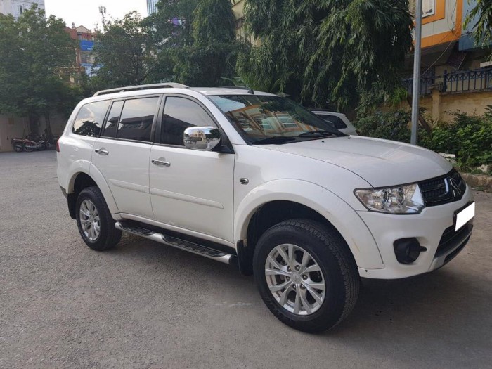 Bán gấp xe Mitsubishi Pajero Sport 3.0 2014