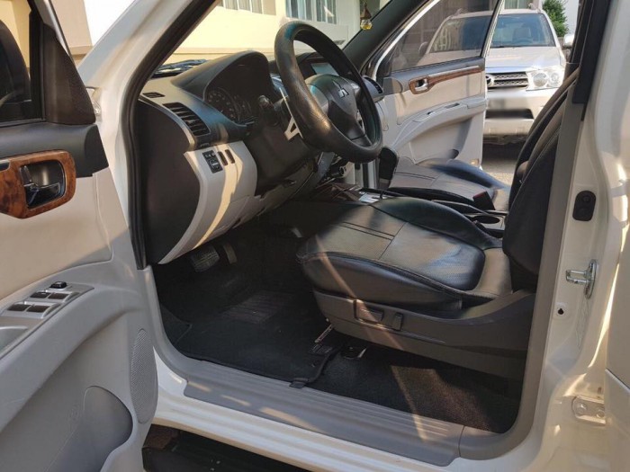 Bán gấp xe Mitsubishi Pajero Sport 3.0 2014