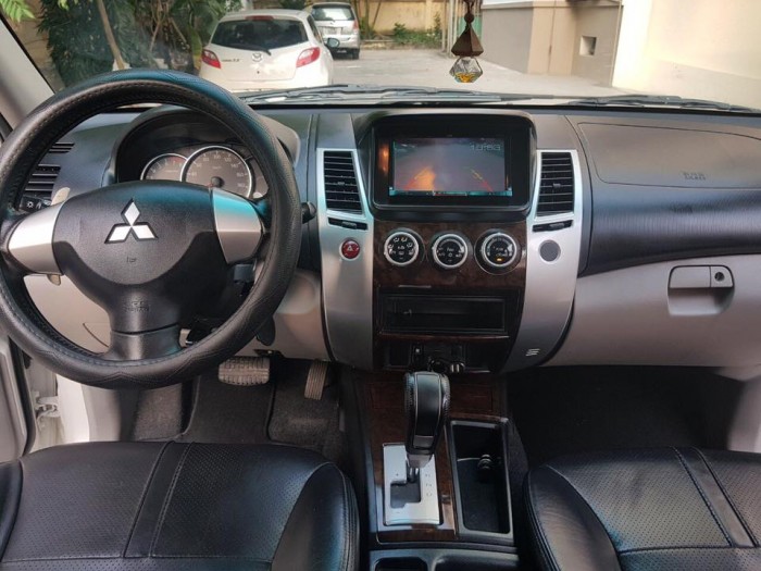 Bán gấp xe Mitsubishi Pajero Sport 3.0 2014
