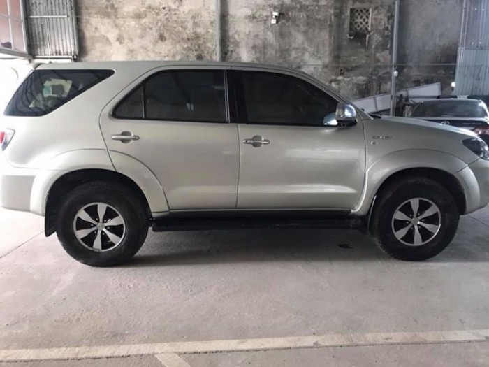 Cần bán Fortuner 2008, số tự động, máy xăng, xe nhập