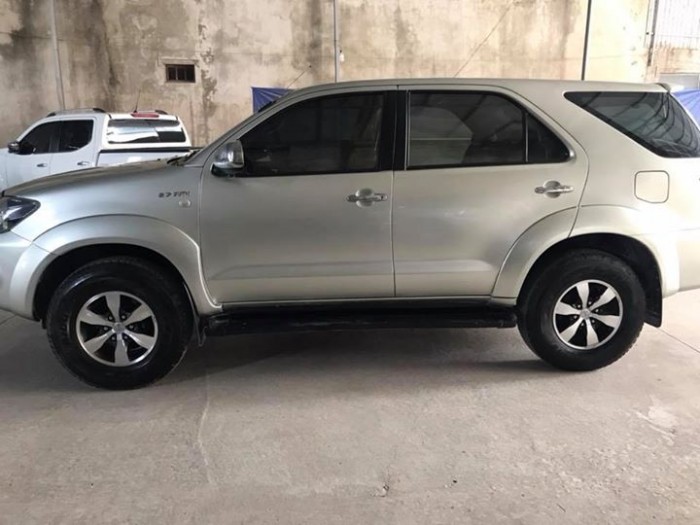 Cần bán Fortuner 2008, số tự động, máy xăng, xe nhập