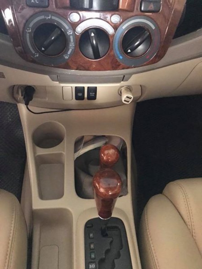 Cần bán Fortuner 2008, số tự động, máy xăng, xe nhập