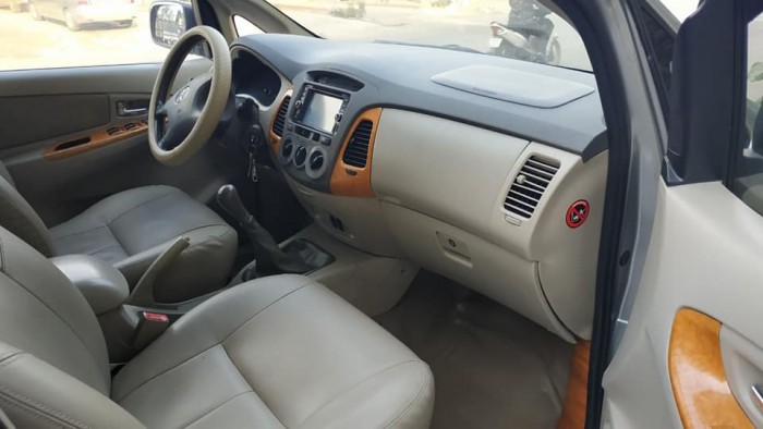 Bán gấp Toyota Innova 2009 số sàn. Xe bản G xịn