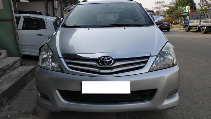 Bán gấp Toyota Innova 2009 số sàn. Xe bản G xịn