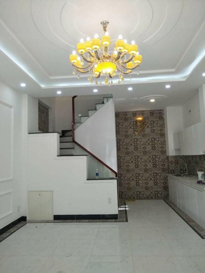 Bán GẤP nhà Nơ Trang Long, 40m2, 2 tầng, giá 3.2 tỷ.