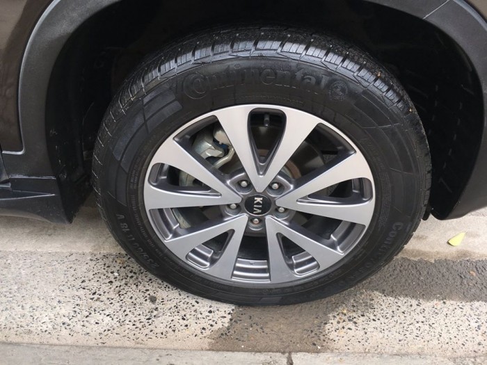 Bán gấp Kia Sorento 2017 bản GAT số tự động