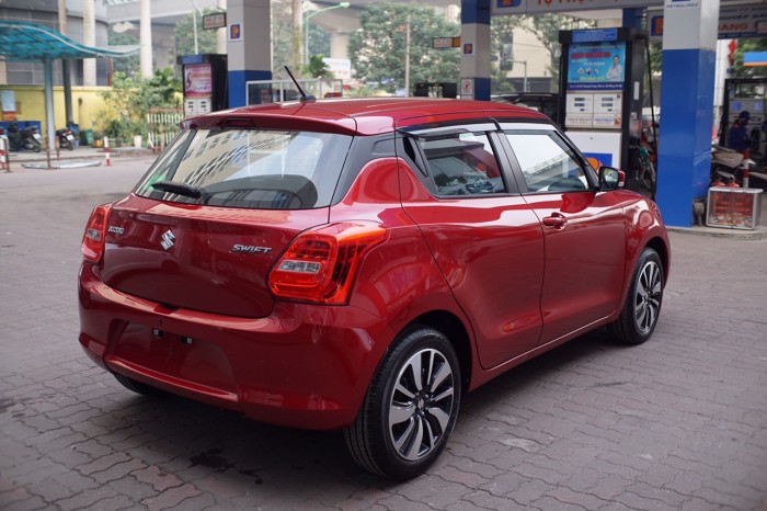 Suzuki Swift giá rẻ chỉ cần 189 tr là có xe nhập khẩu ThaiLand - năng động thể thao