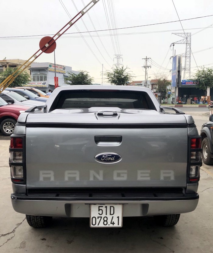 Bán Ford Ranger XLS 4x2 AT sx 2k16,thùng thấp