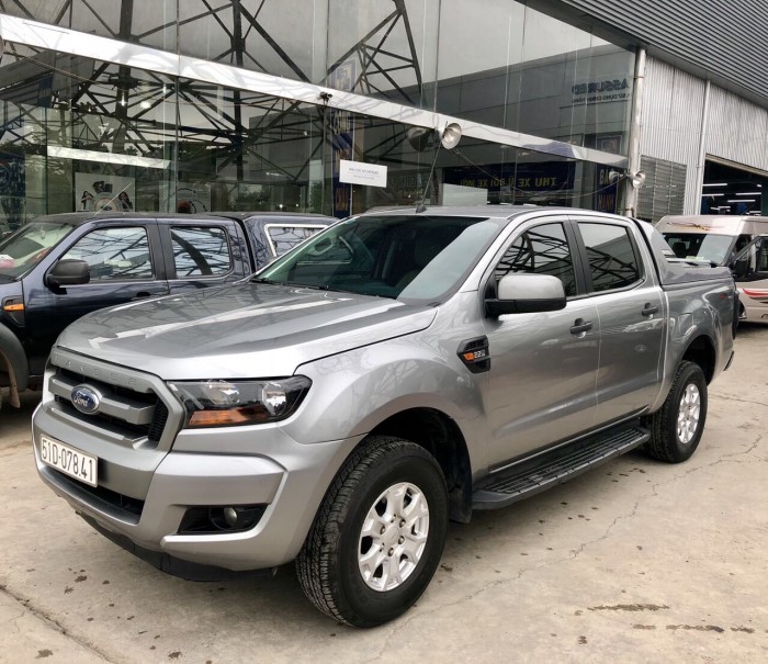 Bán Ford Ranger XLS 4x2 AT sx 2k16,thùng thấp