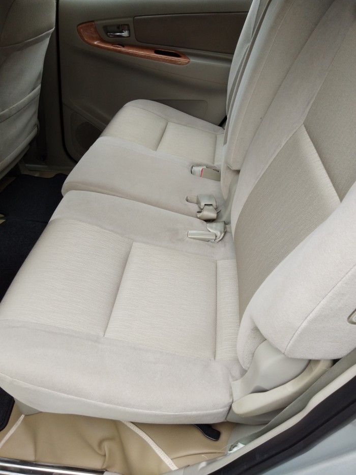 Xe innova G cuối 2011