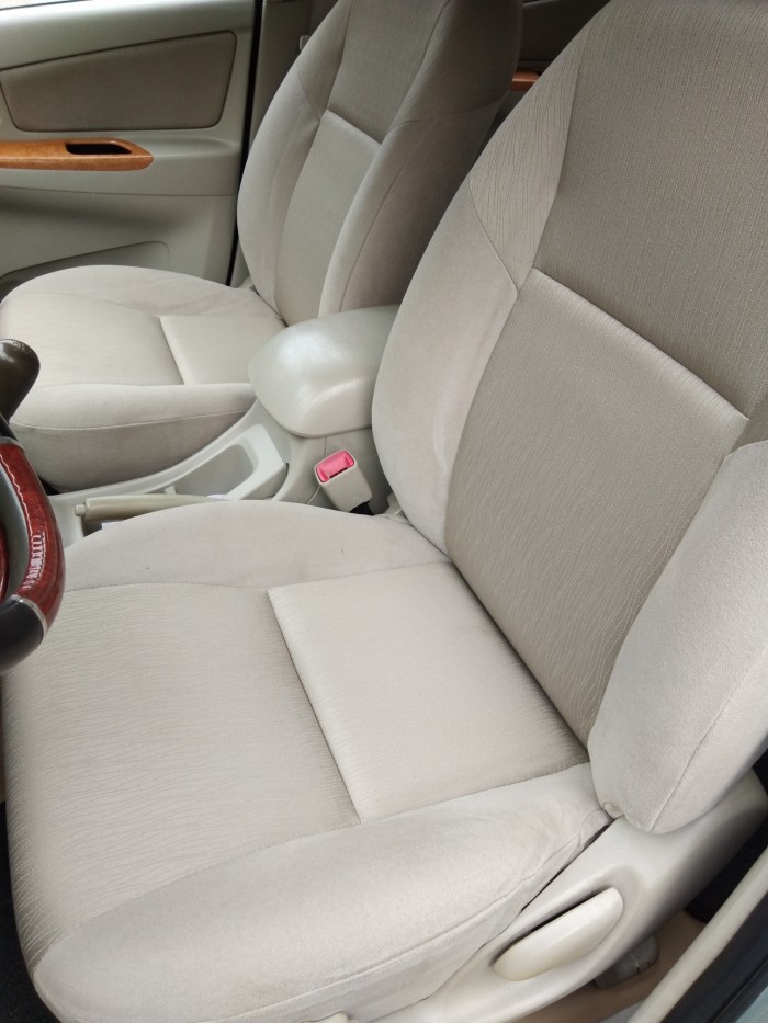 Xe innova G cuối 2011
