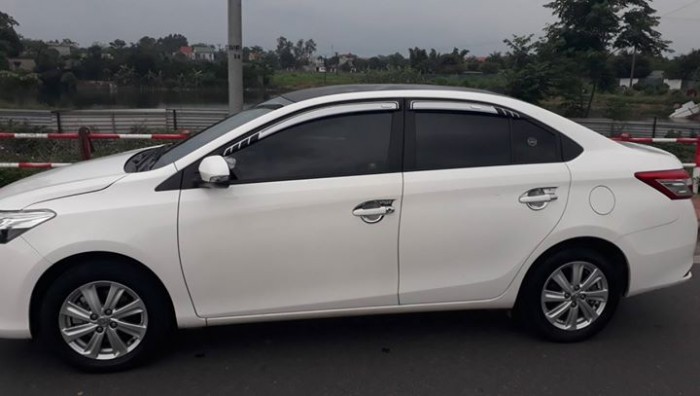Cần bán gấp Toyota Vios 2017 bản G. Xe số tự động