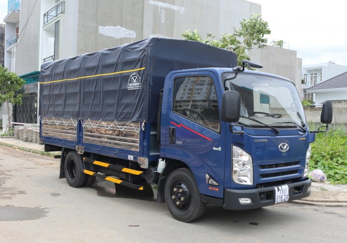 xe tải iz65 đô thành tải trọng 3,5 tấn và 2,5 tấn, thùng dài 4m3, hỗ trợ trả góp đến 90%, nhiều quà tặng cuối năm hấp dẫn