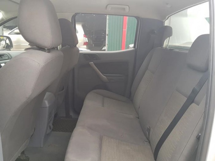 Bán gấp Ford Ranger 2014 số tự động 1 cầu