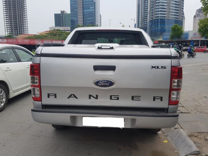 Bán gấp Ford Ranger 2014 số tự động 1 cầu