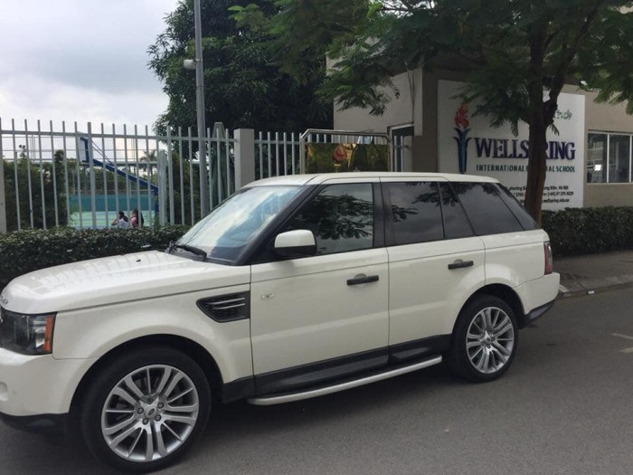 Cần bán gấp trả nợ xe Ranger Rover Sport hse lu 2010 đẹp
