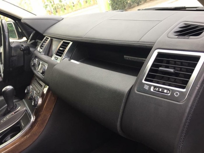 Cần bán gấp trả nợ xe Ranger Rover Sport hse lu 2010 đẹp