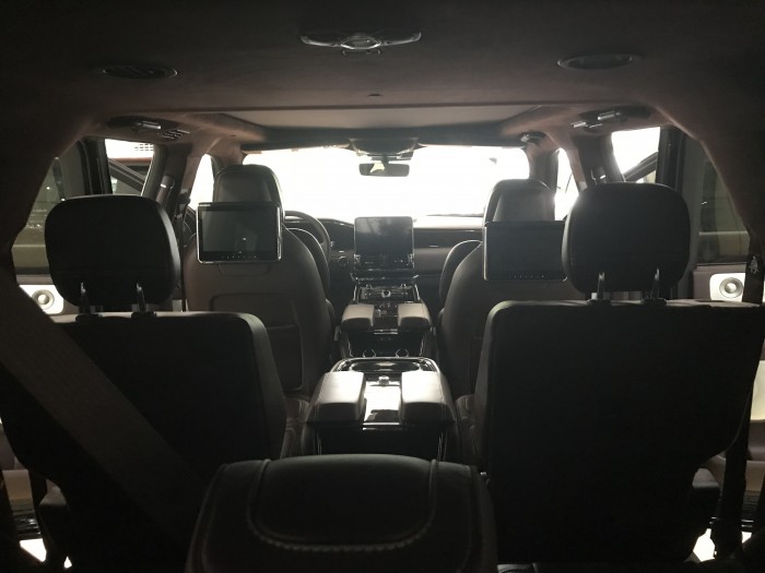 Lincoln Navigator Black Label 2019,màu đen nhập mỹ,mới 100%,xe giao ngay