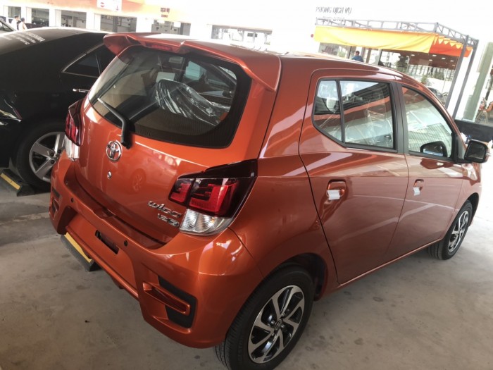 Toyota wigo 1.2 số sàn màu cam giao ngay