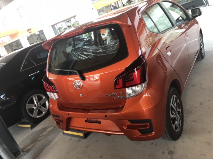 Toyota wigo 1.2 số sàn màu cam giao ngay