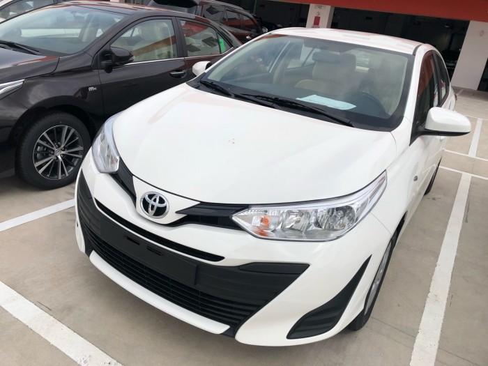 TOYOTA VIOS 1.5E MT MÀU TRẮNG MỚI 100%