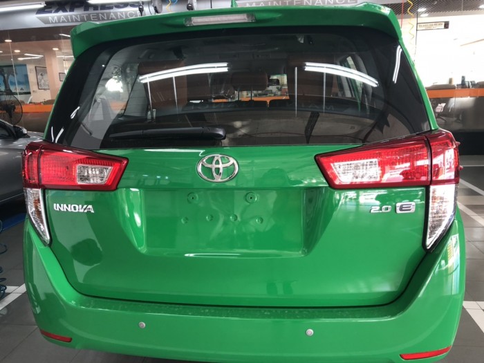 Innova 2.0E Mt Màu Xanh Mai Linh