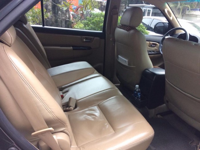 Bán gấp Toyota Fortuner G 2014 số sàn máy dầu