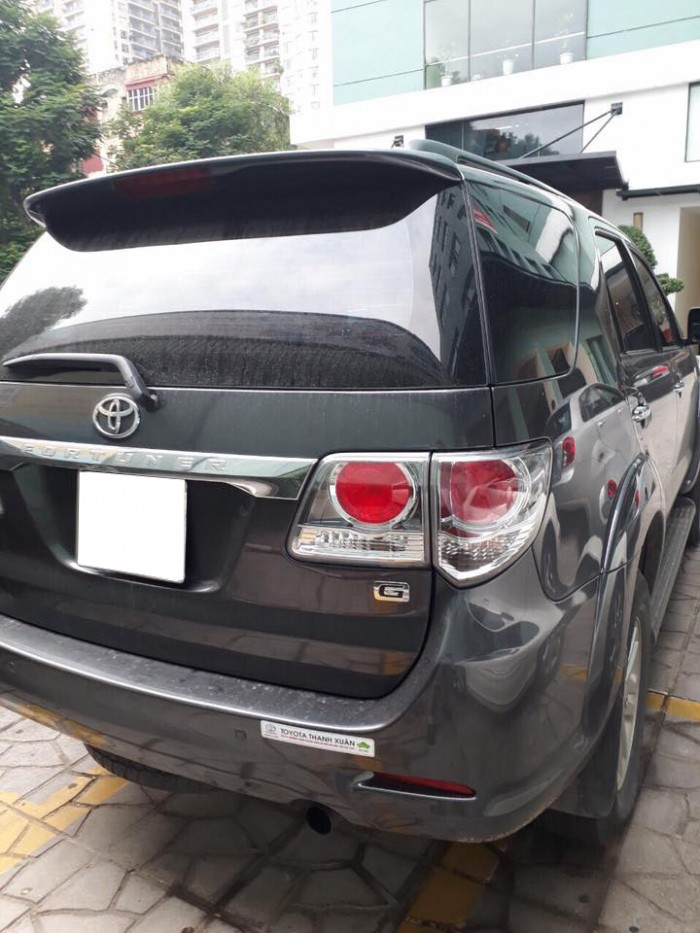 Bán gấp Toyota Fortuner G 2014 số sàn máy dầu