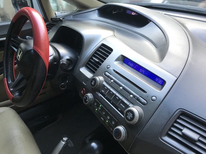 Mình cần bán Honda Civic 2008 tự động trắng tuyệt đẹp