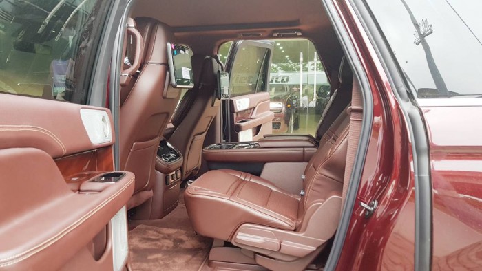 Bán Lincoln Navigator Black Label màu nâu đỏ 2019,nhập mỹ ,mới 100%.xe giao ngay