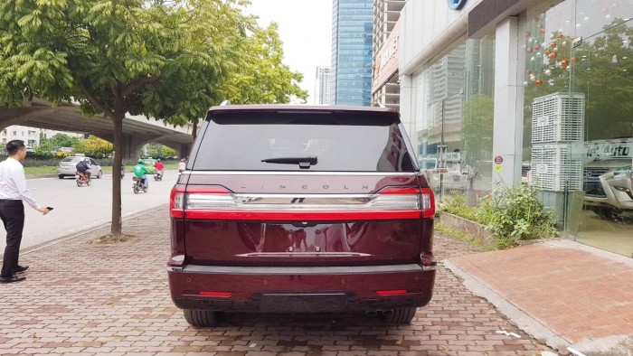 Bán Lincoln Navigator Black Label màu nâu đỏ 2019,nhập mỹ ,mới 100%.xe giao ngay