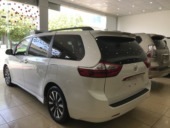 Bán Toyota Sienna Limited 3.5 nhập mỹ 2019, màu trắng, xe giao xe ngay, giá cực tốt.