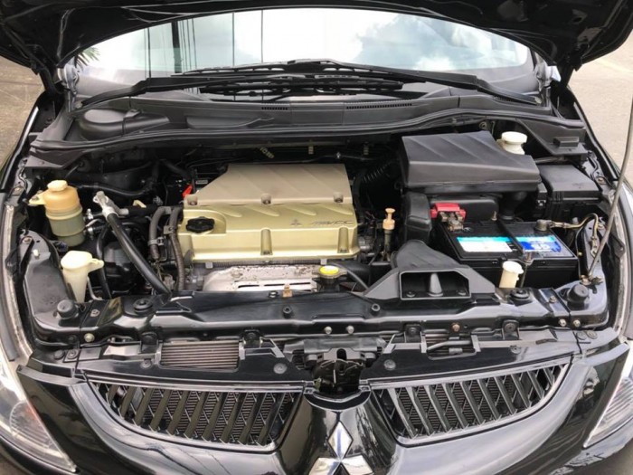Bán gấp xe Mitsubishi Grandis đời 2007 số tự động