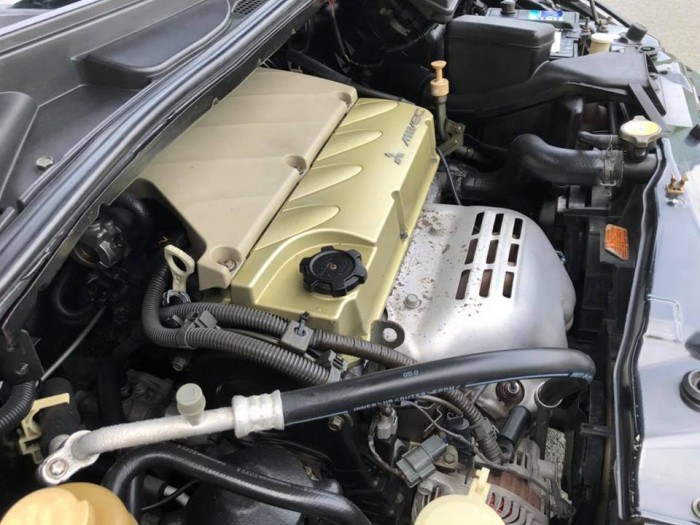 Bán gấp xe Mitsubishi Grandis đời 2007 số tự động