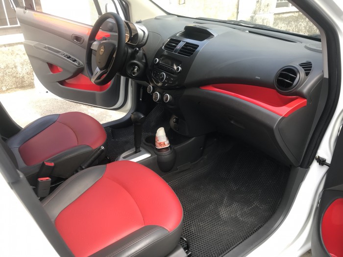 Gia đình bán Chevrolet Spark LTZ 2015 màu trắng rất mới nha