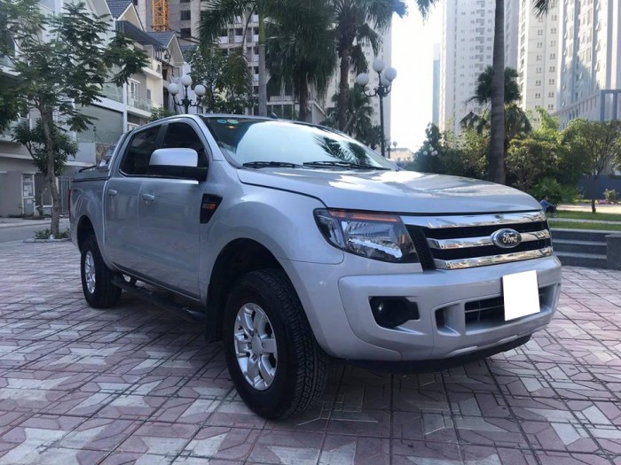 Cần tiền bán gấp xe Ford Ranger 2014 bản XLS số tự động
