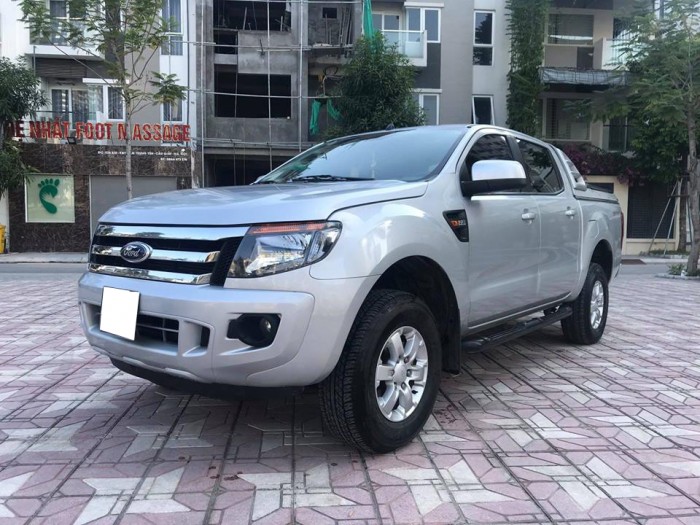 Cần tiền bán gấp xe Ford Ranger 2014 bản XLS số tự động