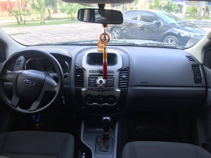 Cần tiền bán gấp xe Ford Ranger 2014 bản XLS số tự động