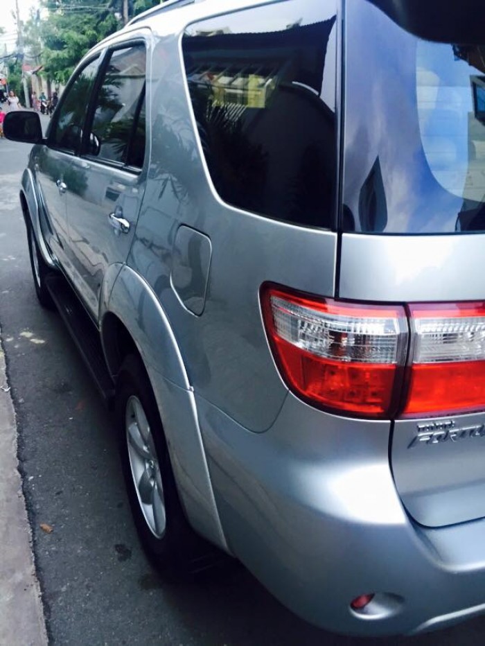 Bán gấp Toyota Fortuner 2012 bản V máy xăng