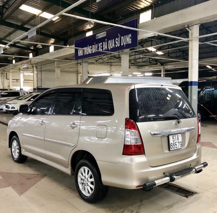 Bán Toyata Innova 2.0G sx 2k13 màu vàng cát