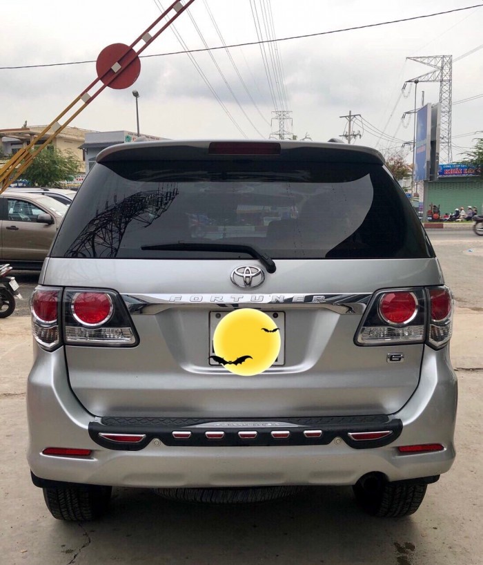 Bán Toyata Fortuner G máy dầu sx 2k15 màu bạc