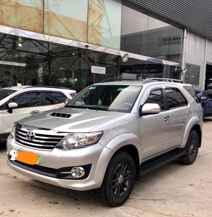 Bán Toyata Fortuner G máy dầu sx 2k15 màu bạc