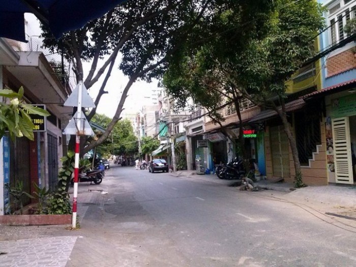 Nhà có việc gấp cần bán nhanh lô góc ngay MT QL50 ấp 3 xã Phong Phú, huyện Bình chánh, TP.HCM