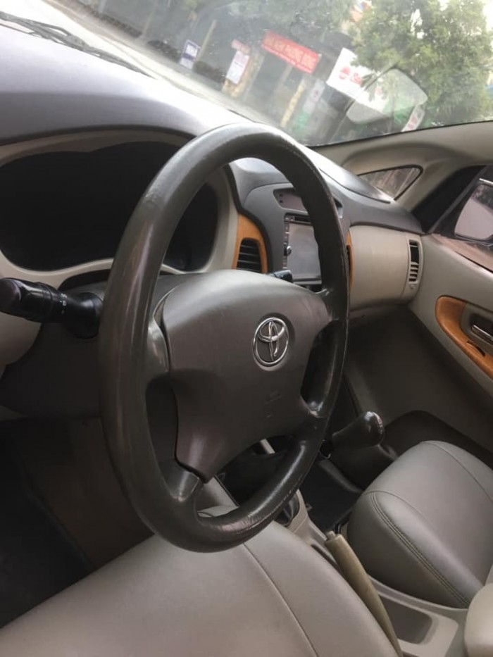 Bán gấp Toyota Innova 2009 bản G xịn màu bạc