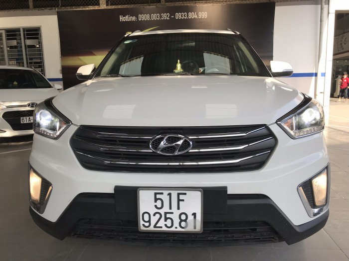Bán Hyundai Creta 1.6AT màu trắng máy xăng số tự động nhập Ấn Độ 2016 biển Sài Gòn đi 44000km